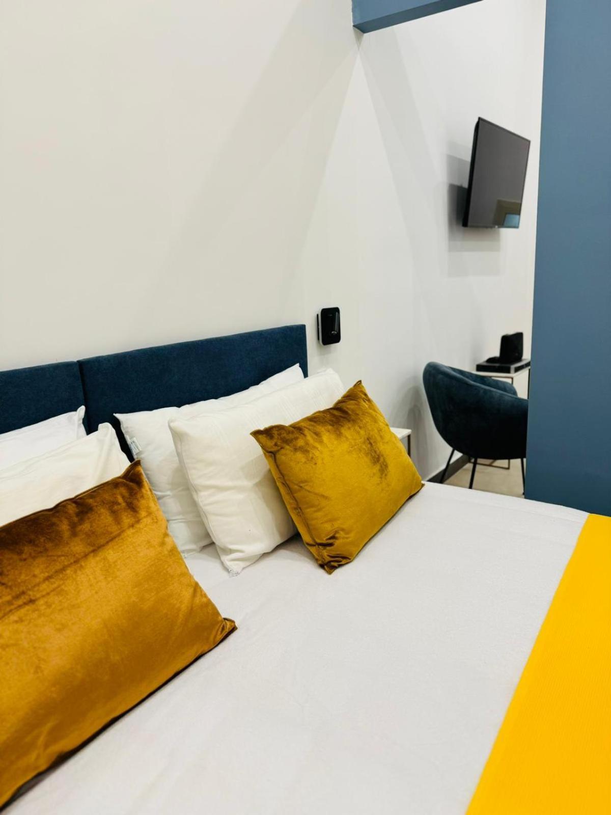 Art Suite San Liborio Naples Exterior photo